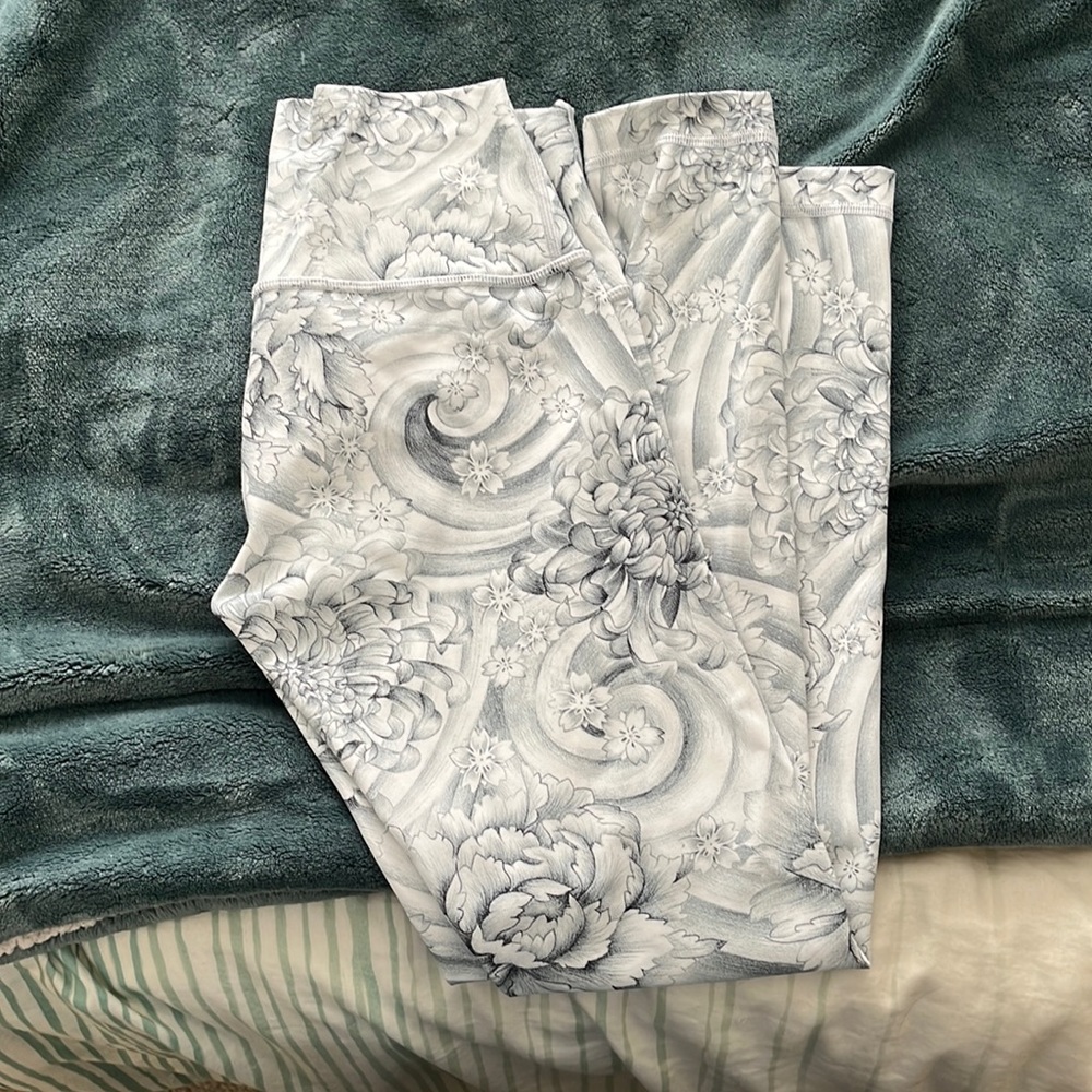 Lulu lemon leggings